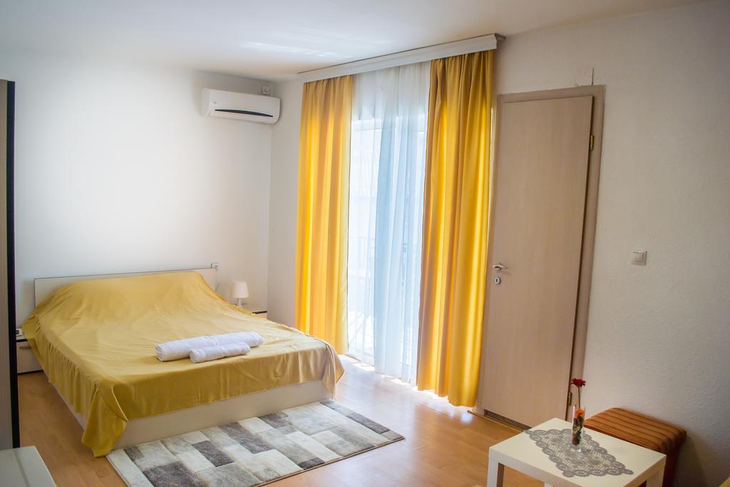 Bed & Breakfast Delikates Sztokajovo Kültér fotó