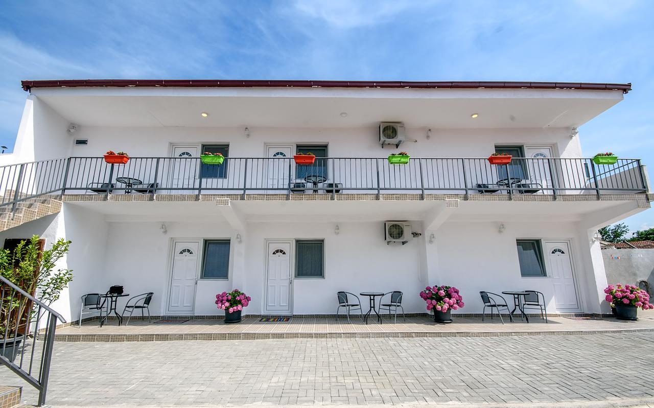 Bed & Breakfast Delikates Sztokajovo Kültér fotó