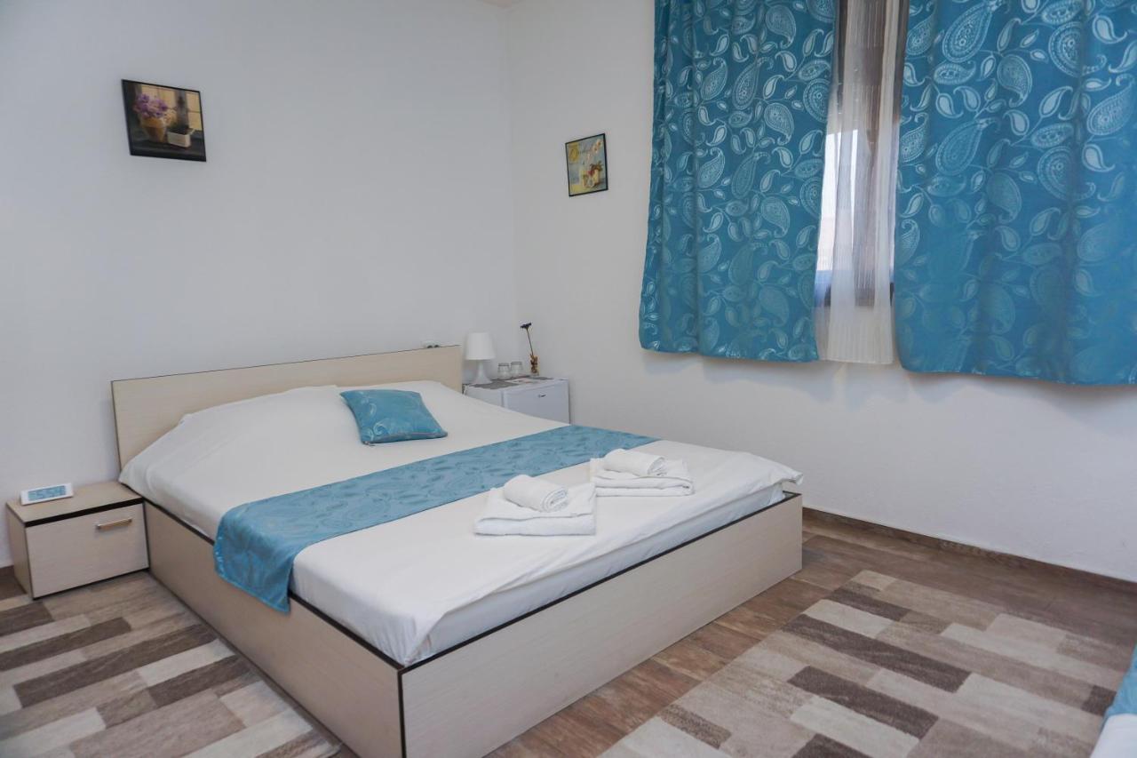 Bed & Breakfast Delikates Sztokajovo Kültér fotó