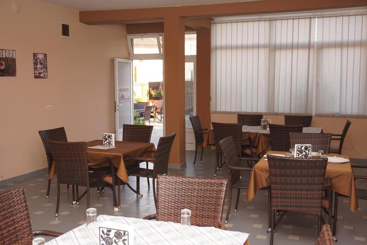 Bed & Breakfast Delikates Sztokajovo Kültér fotó